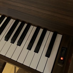 アップライトピアノ　YAMAHA サイレント機能付の画像