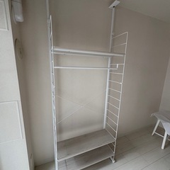 【美品/使用期間2年以内】ニトリ突っ張り壁面収納の画像