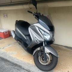 スズキ　バーグマン200
