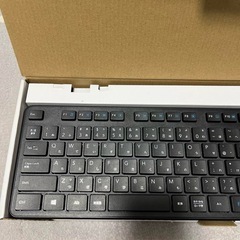 　美品　
エレコム　ワイヤレスキーボードの画像