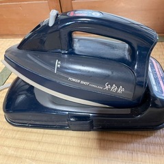 スチームアイロン　ジャンク品