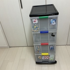 4段プラスチック収納ケース