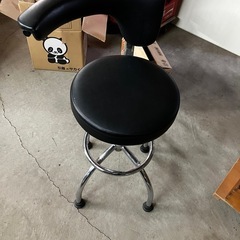 カウンターチェア 昇降機能付き