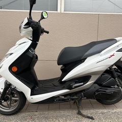 【ジモティーを見た！で2万円値引き】YAMAHA シグナスX SE44J ホワイト フルノーマル【配送•当日納車可能】の画像