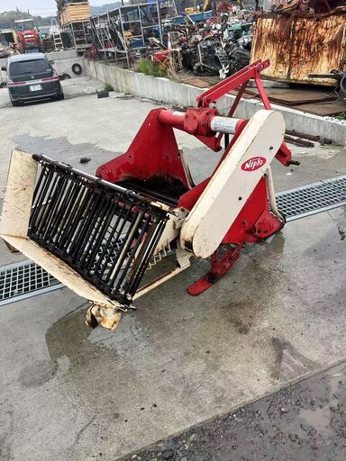 【福岡県みやま市】ニプロ 掘取機 BL65SFDG甘藷 サトイモ 里芋 掘り取り機 堀幅65cm 作業機 農機具