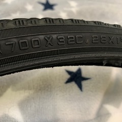 　クロスバイクやマウンテンバイクのタイヤです。700✖️32cの画像