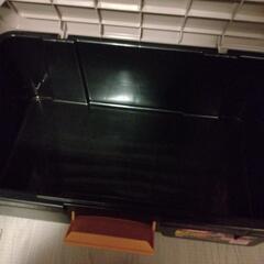 BOX、