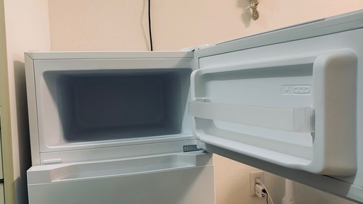 冷蔵庫 87L ホワイト ほぼ新品 マット付き 