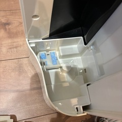 シャープ  加湿空気清浄機　kc-g50-w取引中の画像