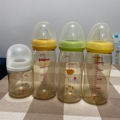 母乳瓶セット4つ