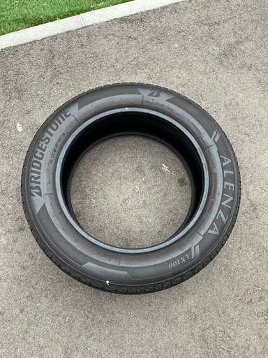 ブリヂストン　夏タイヤ　4本セット　225 60 18