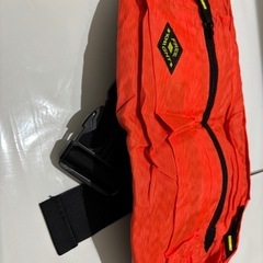 ランニングポーチ ウェストバック 斜めがけバック 肩掛けバック メンズの画像