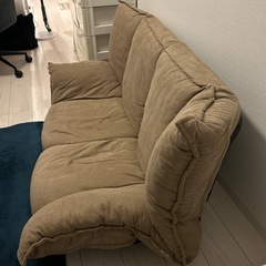 モダンデコ　ローソファー　ラテベージュ色の画像