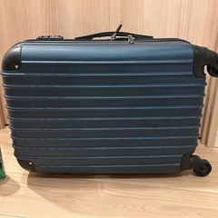 スーツケース　小型