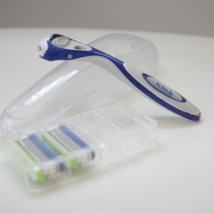 Schick Hydro メンズ剃刀 替え刃　ケース付き