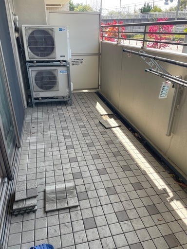 7万円相当　ベランダ用ジョイントタイル100枚 ブロックタイル ベランダ一面分