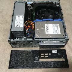 美品 DELL OptiPlex 7040 SFF：Windows 11 pro、i7-6700、32GB、G T 710-2GB、NVNe 256GB＋HDD 500GB、DVD-multiの画像