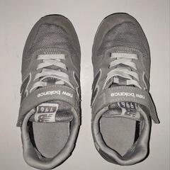 USED  NB  ニューバランスジュニアスニーカー  19cm