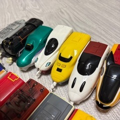 プラレール マクドナルド ハッピーセットの画像