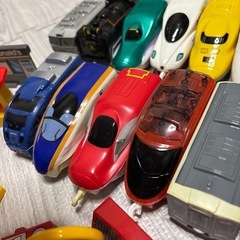 プラレール マクドナルド ハッピーセットの画像
