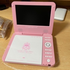 ポータブルDVDプレイヤー