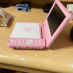 ポータブルDVDプレイヤーの画像