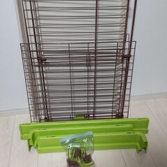 ☆リッチェル(Richell)☆ペットケージ☆お掃除簡単サークル☆ベージュ&ブラウン&グリーン☆小型犬用レギュラーサイズ☆ペット用品☆程度良中古品☆使用問題なしの画像