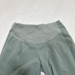 オリーブグリーン マタニティパンツ　Ｌ　妊婦 妊娠 初マタ 経産婦 春の画像