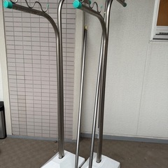 【取引中】ステンレス物干し台と物干し竿２本