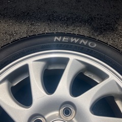 軽自動車165/55R 15 75V ブリヂストンNEWNO 約溝6mm ホイール付きの画像