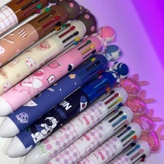 10色ボールペン1本200円