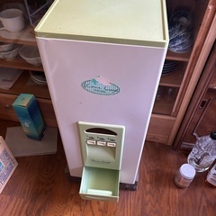 米びつの画像