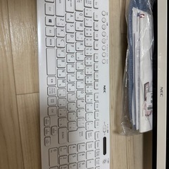 値下げNEC LAVIE デスクトップパソコンの画像