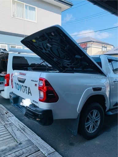 ハイラックス　ハードトノカバー