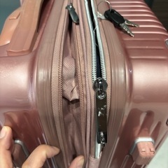 キャリーケースの画像