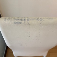白い椅子の画像