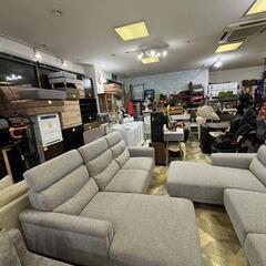 ②KAFIS カフィス ヘッドレスト3Pソファ 座って右カウチ グレーの画像