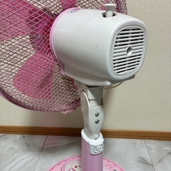 【取引完了】2012年製　キティちゃん扇風機の画像