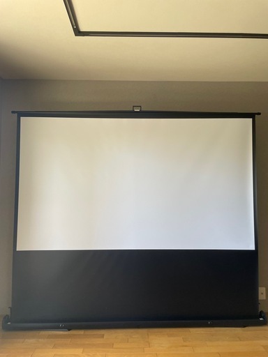 引取限定】プロジェクタースクリーン 100インチ 自立式 4K (ゆ