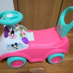 子供用⭐️おもちゃ ミニーちゃん 車の画像