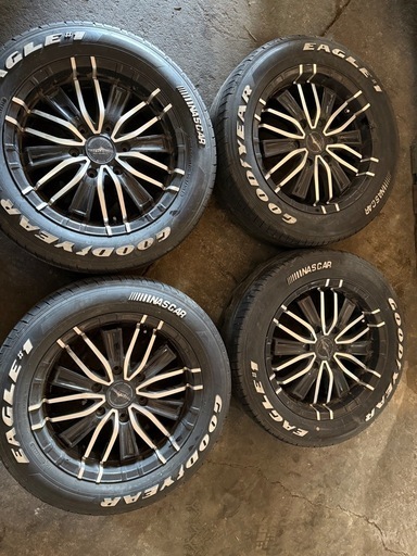 ハイエース　バトルシップ　グットイヤー 17インチ