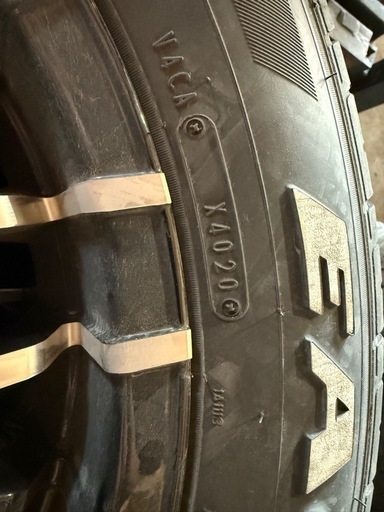 ハイエース　バトルシップ　グットイヤー 17インチ