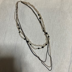 美品　5連ネックレス　黒×ゴールド