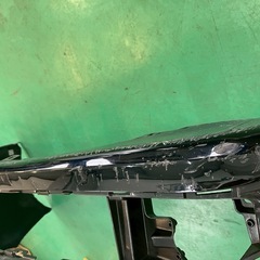 ZVW51 フロントバンパーの画像