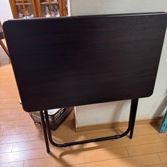 折りたためるテーブル