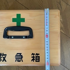 救急箱　木製　　の画像