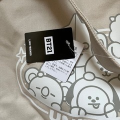 BT21ショルダートートバッグ新品タグ付き！
の画像