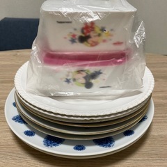 お皿、タッパーセットの画像