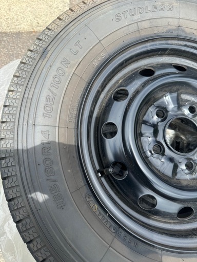中古185/80R14 102/100N LT2017年製