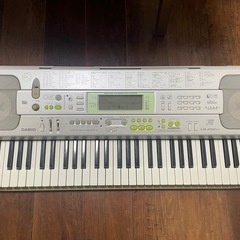 電子ピアノ　CASIO カシオ LK-202TV　